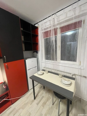 inchiriez garsoniera confort 2, Titan