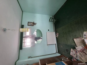 Casa de vanzare pe strada Văleni - imagine 2