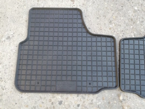 covorase cauciuc spate volkswagen up - imagine 3