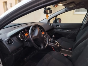 Peugeot 5008, motor 1,6 diesel, an 2010, cu 7 locuri - imagine 5 Peugeot 5008, motor 1,6 diesel, an 2010, cu 7 locuri - imagine 5