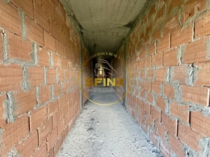 Cladire la rosu 1530 mp - 30 camere, teren 2000 mp Balotesti, azil/clinica/hotel - imagine 14