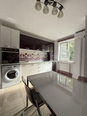 3 CAMERE // SUD // PARTER