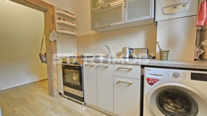 Garsoniera decomandata la casa cartier  Noua - imagine 11