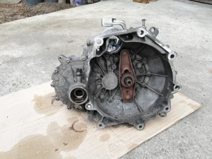 cutie viteze manuala 5+1 volkswagen up