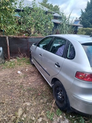 Seat Ibiza din 2004 1.2 cmc - imagine 2