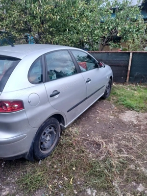 Seat Ibiza din 2004 1.2 cmc - imagine 4
