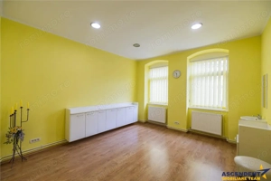 Casa pretabila: rezidential  comercial  servicii  Central, Fagaras - imagine 2