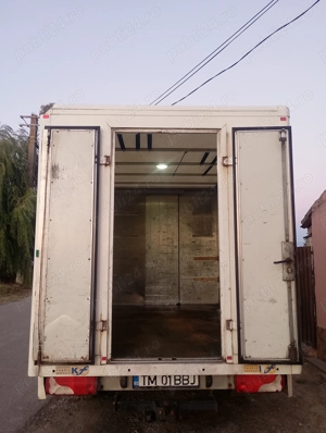 Mercedes-Benz Sprinter  - imagine 7 Mercedes-Benz Sprinter  - imagine 7