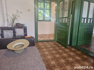 Dau casa la schimb cu apartament in Oradea(1 2 camere)   - imagine 3   Dau casa la schimb cu apartament in Oradea(1 2 camere)   - imagine 3