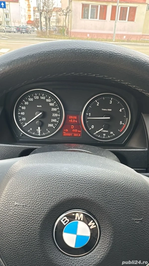 vand bmw x1  - imagine 2