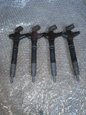 Injectoare Toyota 2.2D, originale DENSO