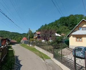 Casa batraneasca cu teren (4.910 mp) la Alunis - imagine 4