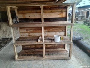 confectionez custi pentru iepuri si cani si obiecte din lemn 