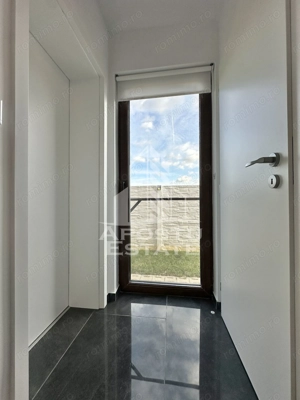 Duplex cu 3 camere si 2 bai complet mobilat si utilat in Giroc. - imagine 8