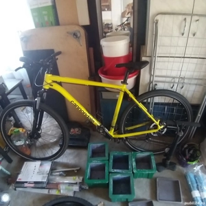 Vând bicicletă Cannondale 29