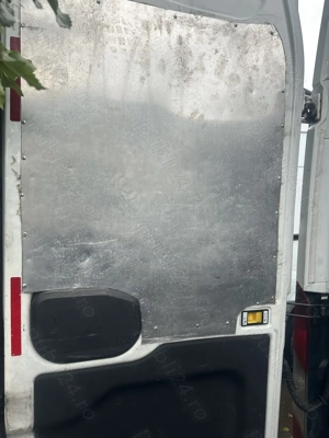 Ford Transit 2.2  - imagine 5 Ford Transit 2.2  - imagine 5