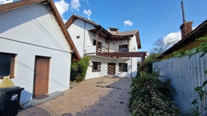 Inchiriez casa 4 camere Bacu