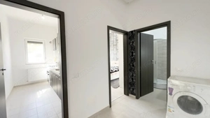 Mic, modern și primitor – locul perfect pentru un nou început! - imagine 9