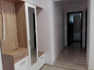 Apartament 2 camre semidecomandat mobilat-utilat - imagine 3