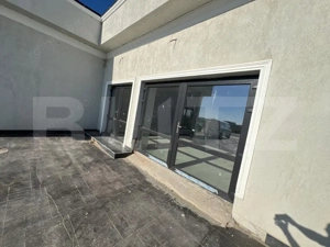 Showroom/Hală de inchiriat, 290 mp + teren 1.000 mp