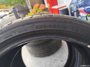 Cauciucuri vară 225 40 r19 / 255 35 r19 Bridgestone  - imagine 3