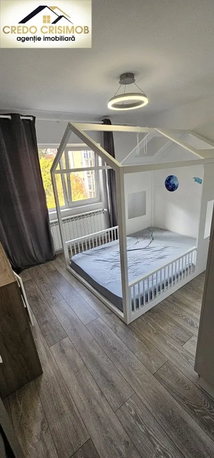 Vand apartament mobilat si utilat complet ,Renovat modern  - imagine 8