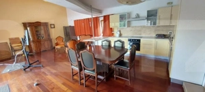 Vilă modernă 440 mp, piscină, 9 camere, tip Pensiune - Dumbrăvița - imagine 5