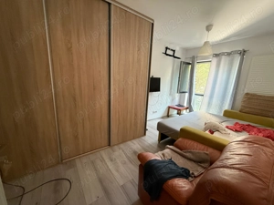 Casă de vânzare - mobilată și utilată   4 cam- 2 băi - imagine 3