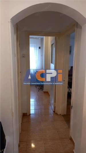 2 camere decomandate - imagine 5