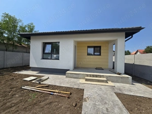 Casa parter - 500 m de RTB- 4 camere - 2 bai - pod - beci - incalzire pardoseala