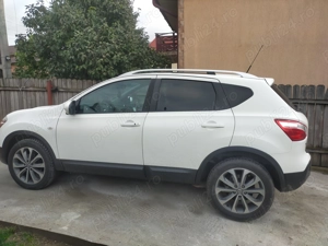Vând Nissan Qashqai  model Tekna 