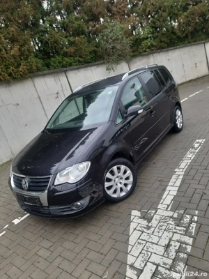 vand volkswagen touran 7 locuri - imagine 5