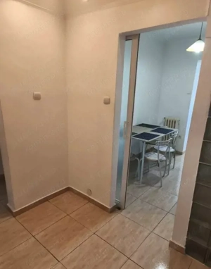 400 euro!Ap 2 cam decomandat in Podul de Fier - imagine 5