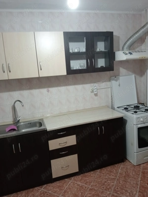 Închiriez apartament cu doua camere  - imagine 5