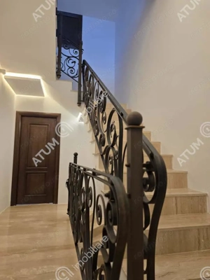 Vila 10 camere fiecare cu baie proprie in zona Central Istorica Sibi - imagine 20