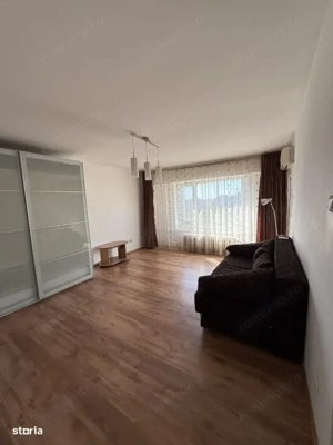 Garsoniera, 40 mp, decomandata, zona Octavian Goga