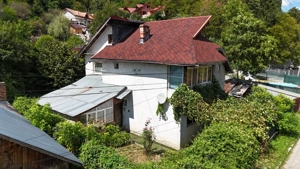 Casă de vânzare zona centrala langa magazinul Penny Brezoi - imagine 5 Casă de vânzare zona centrala langa magazinul Penny Brezoi - imagine 5