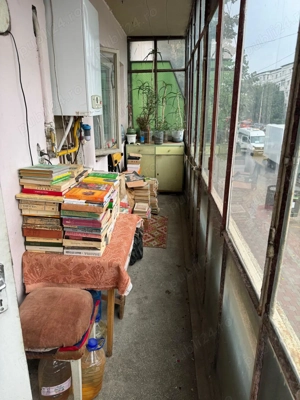 Vând apartament cu 3 camere, decomandat, în zona Canta   Iași, etaj 1.