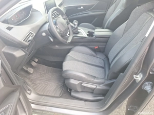 Peugeot 5008 cu 7 locuri din 2021 motor 1500 120 cp - imagine 5