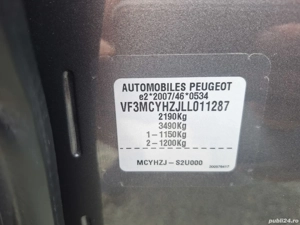 Peugeot 5008 cu 7 locuri din 2021 motor 1500 120 cp - imagine 9