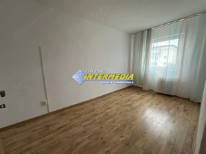 OKAZIE ! Apartament 3 camere etaj 3 zona CETATE Bulevard view superb - imagine 18