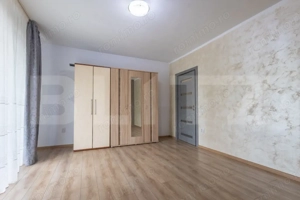 Apartament 2 camere, etaj 3 din 4 , cu balcon si parcare ,in zona Eroilor  - imagine 2