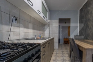 Apartament 2 camere, etaj 3 din 4 , cu balcon si parcare ,in zona Eroilor  - imagine 14