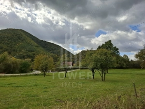 Teren intravilan cu Puz si priveliște deosebită, spre Cetatea Cisnădioara