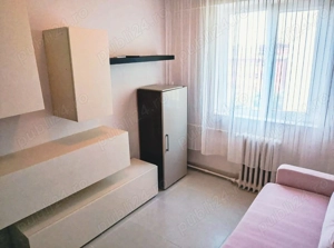 Închiriez garsoniera confort 3