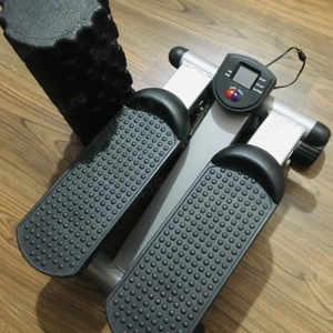 Vând pachet Stepper mini și rolă de masaj  - imagine 2