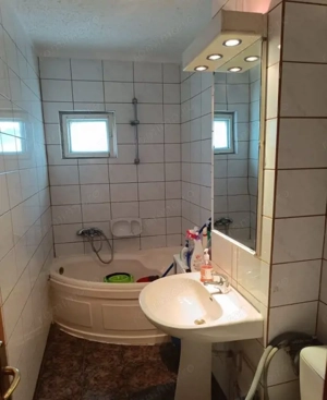 Apartament de 3 camere ( 99 MP-1990 )- Astra  - imagine 6