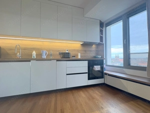 3 camere, mobilat, vedere panoramica, in zona Centrala - imagine 8 3 camere, mobilat, vedere panoramica, in zona Centrala - imagine 8