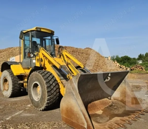 Teren Vladiceasca Snagov 700 mp pentru incarcator frontal  - imagine 2