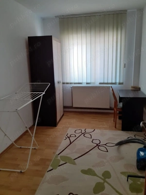 inchiriez apartament  4 camere , etaj 1, zona Viitorului US  - imagine 2